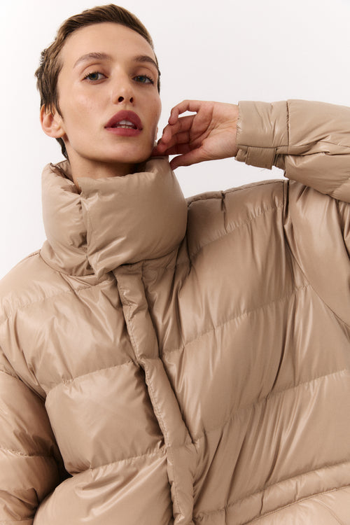 Gloss down jacket